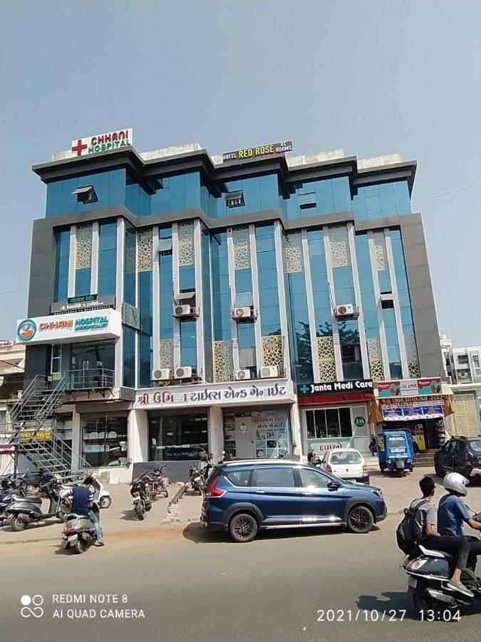 Hotel Red Rose Vadodara Exterior photo